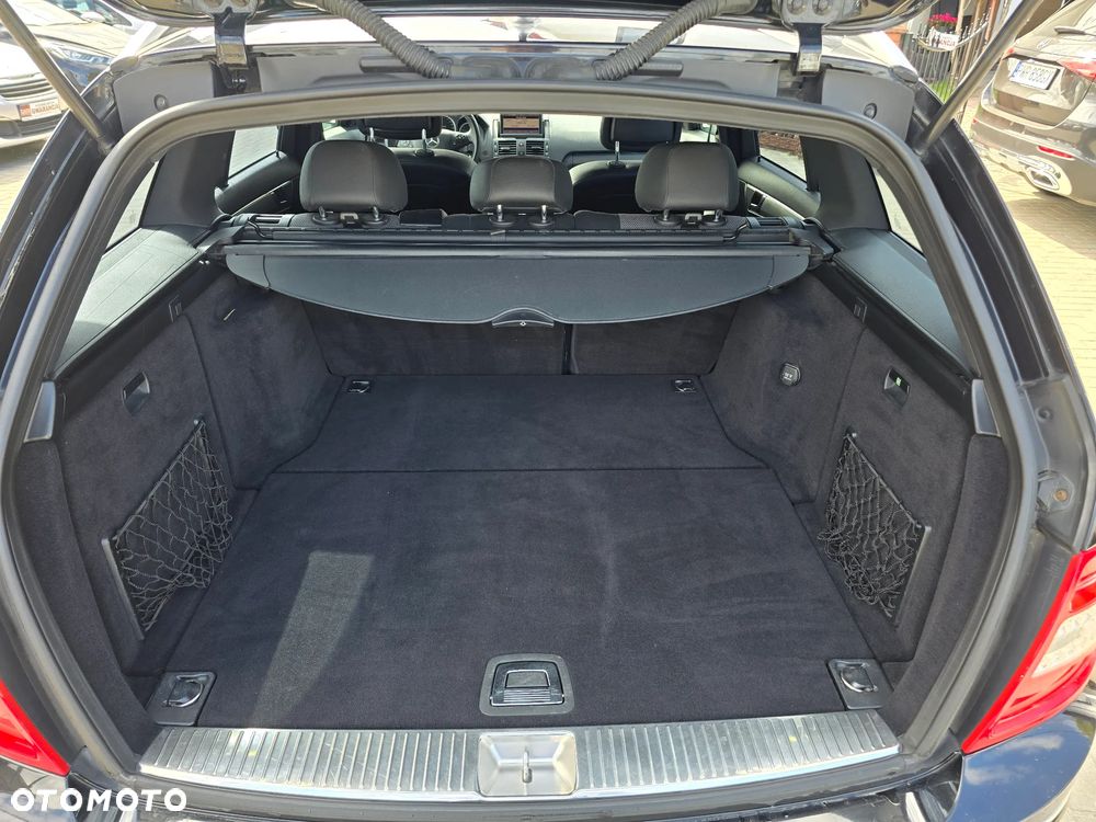 Mercedes-Benz Klasa C - 19