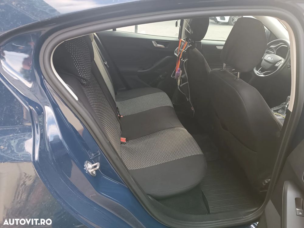 Ford Focus - 5