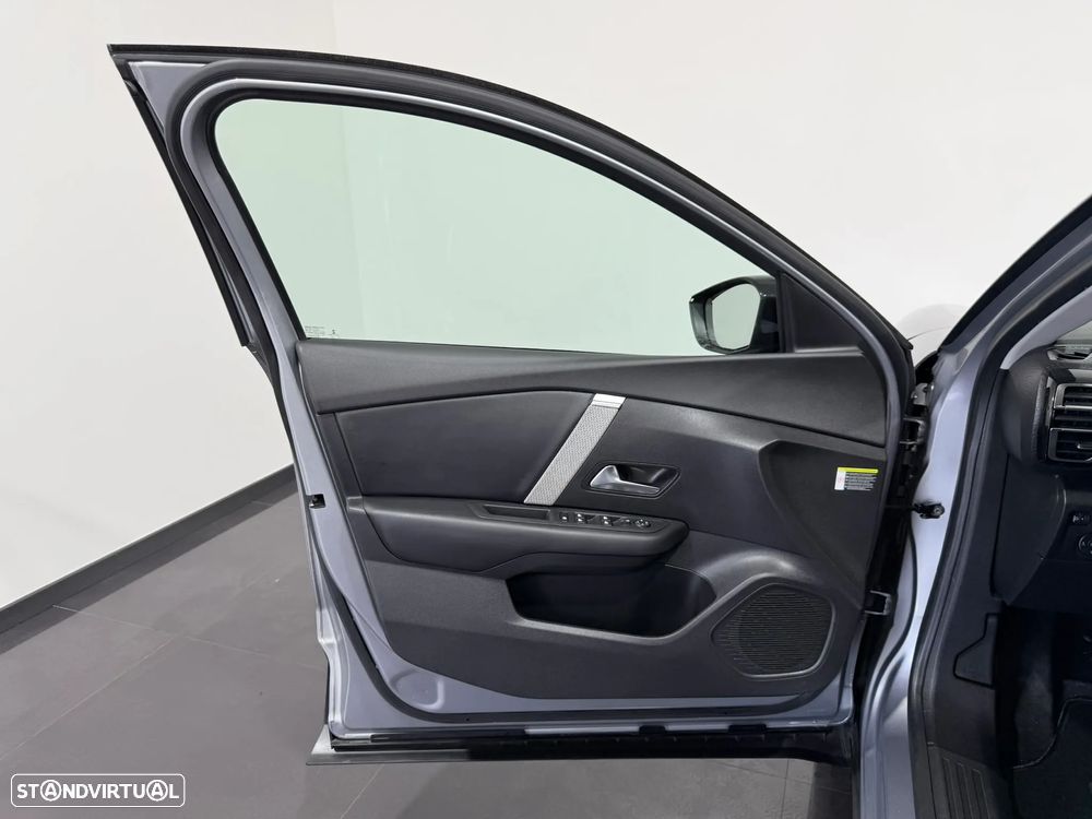 Citroën C4 1.2 PureTech Shine - 19