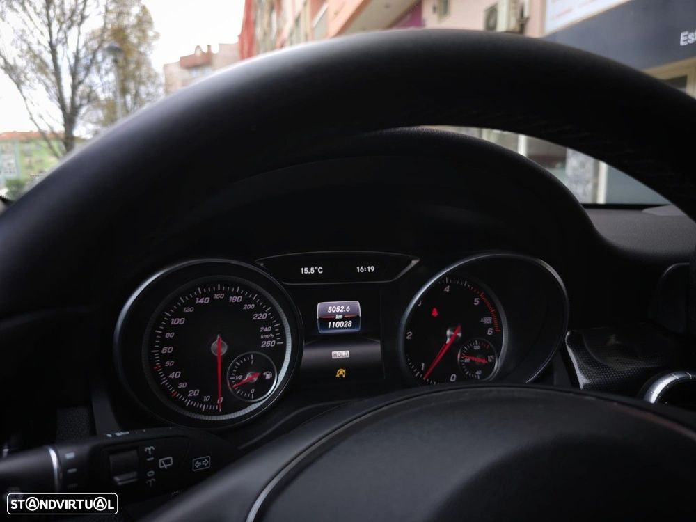 Mercedes-Benz CLA 180 d Shooting Brake - 17