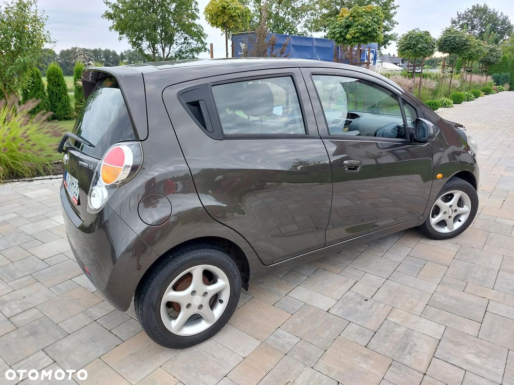 Chevrolet Spark 1.0 LS - 21
