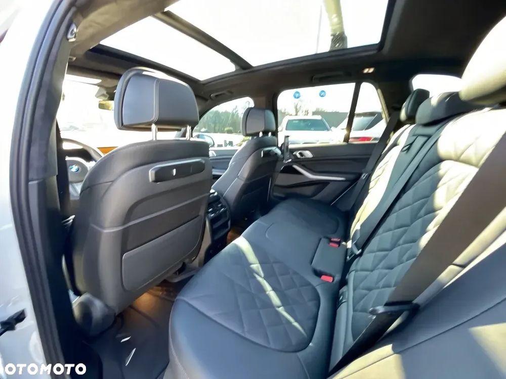 BMW X5 xDrive40i - 12