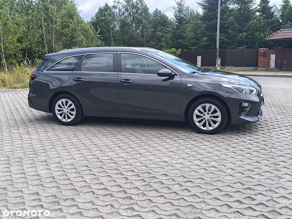 Kia Ceed 1.6 CRDi (48V Mild-Hybrid) Spirit - 3