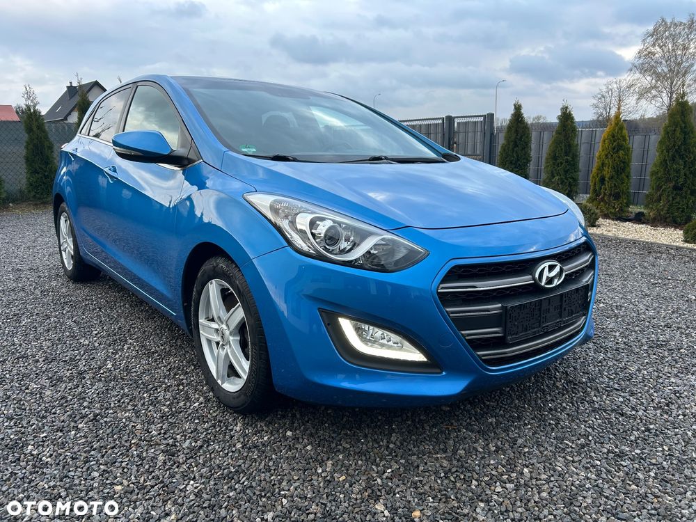 Hyundai i30 blue 1.6 GDI Passion - 2