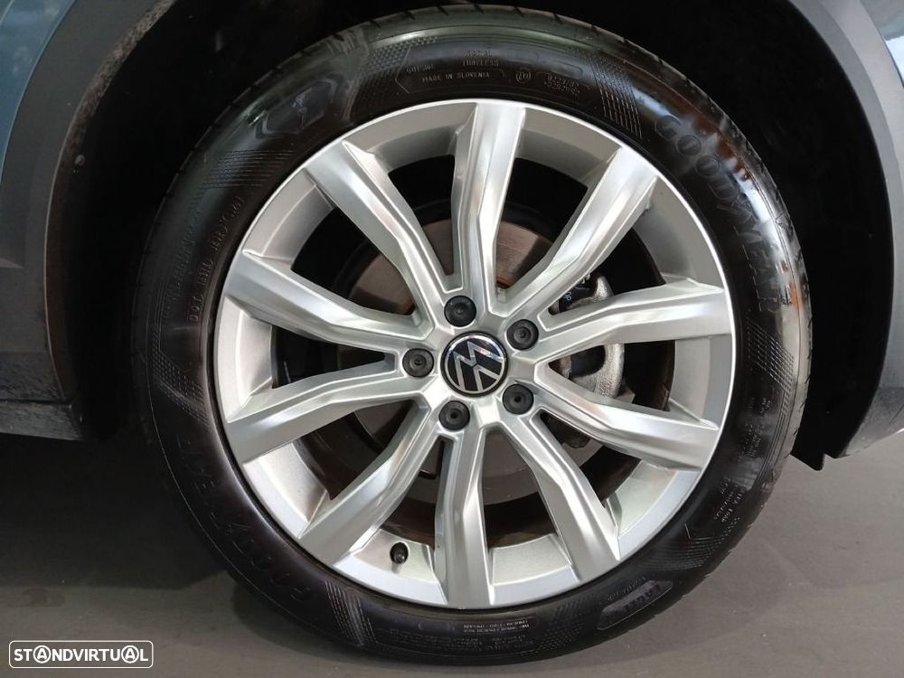 VW T-Roc - 38