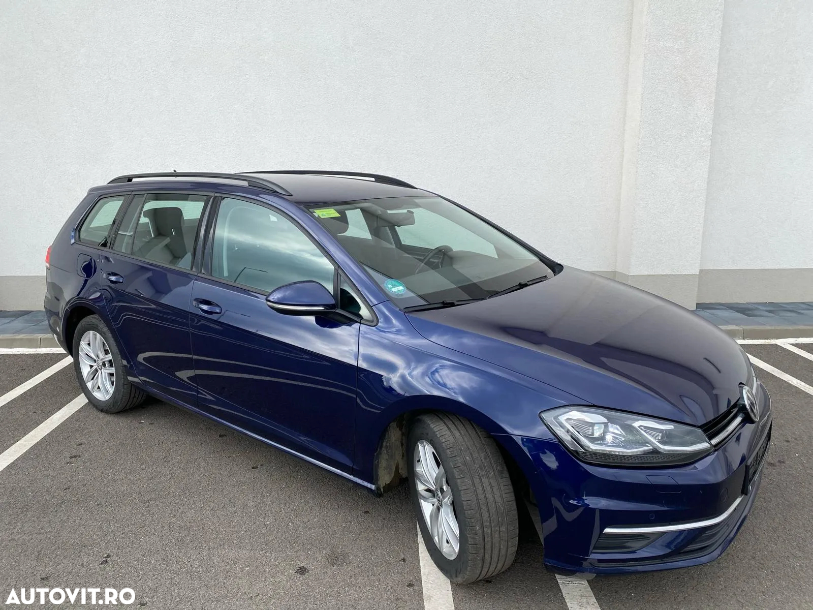 Volkswagen Golf 2.0 TDI SCR DSG Comfortline - 6