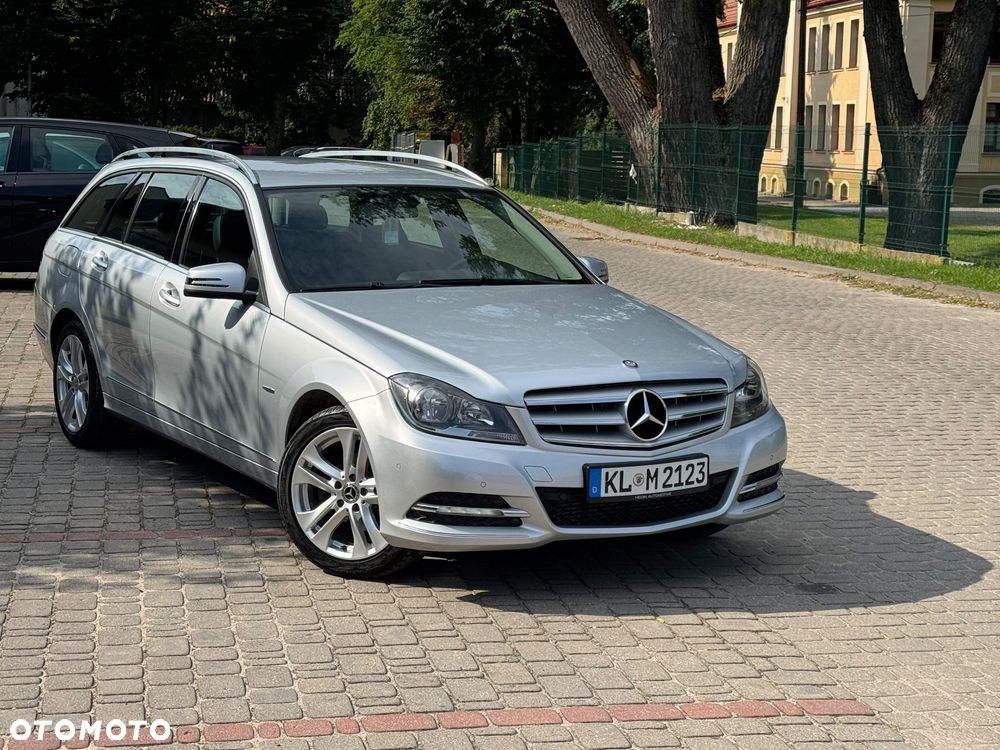 Mercedes-Benz Klasa C 180 CGI BlueEff Avantgarde - 11