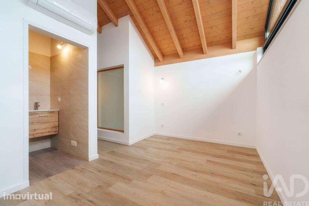 Casa de Cidade T2 em Faro (Sé e São Pedro) de 100,00 m2 - Grande imagem: 5/28