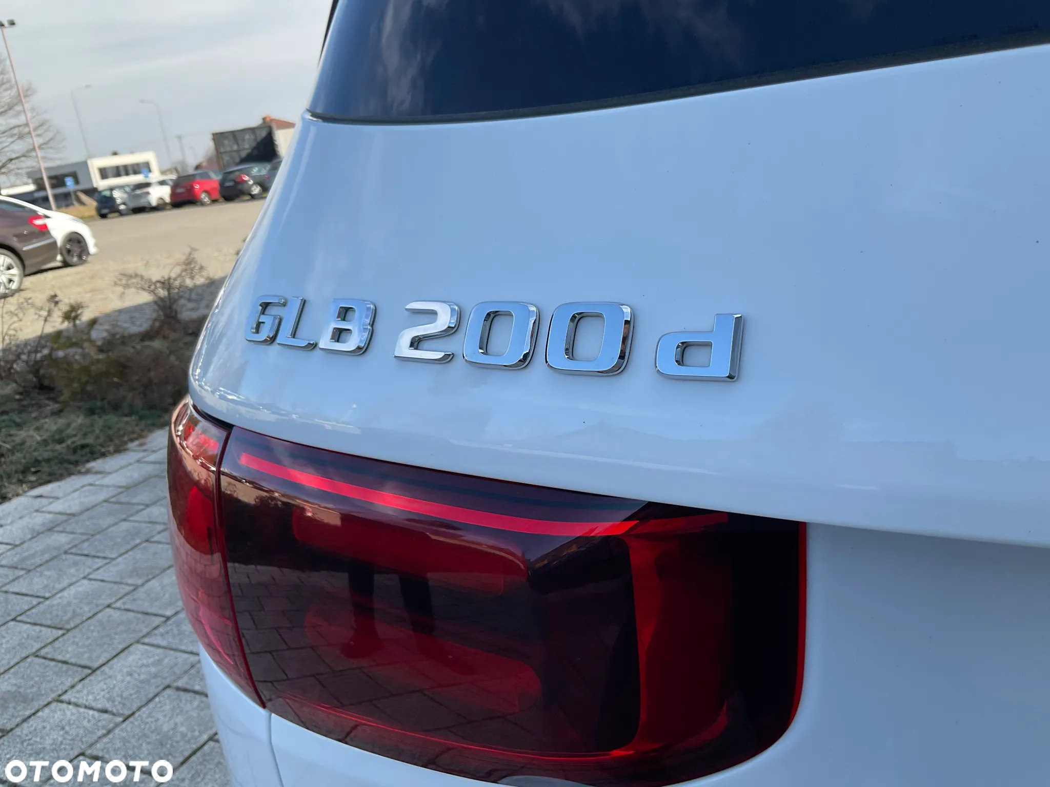 Mercedes-Benz GLB 200 d AMG Line 8G-DCT - 19