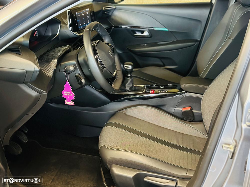 Peugeot 208 1.2 PureTech Allure Pack - 4
