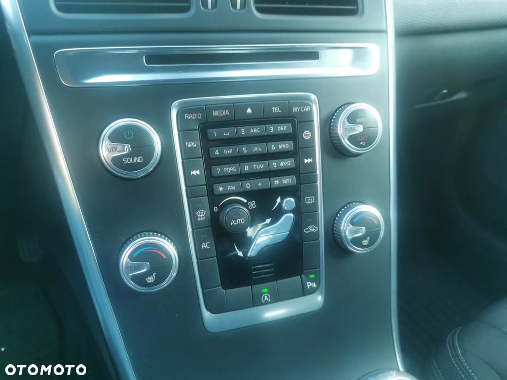 Volvo XC 60 D4 Summum - 18