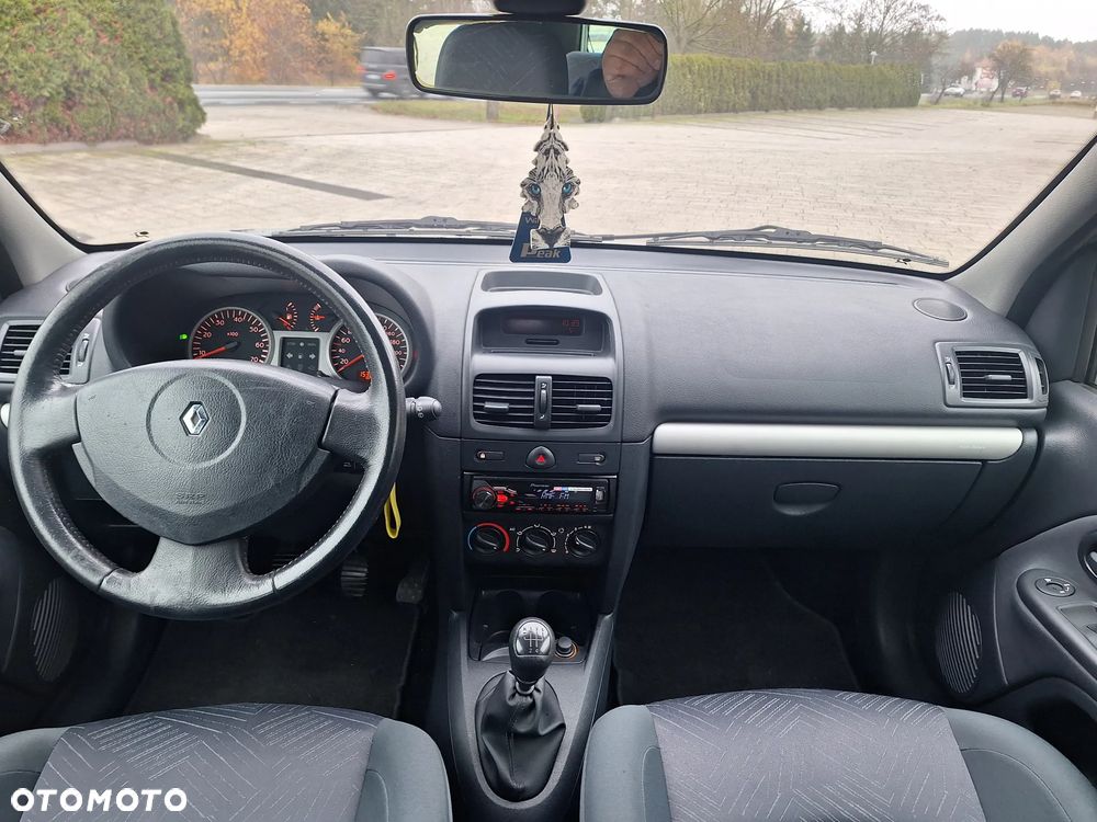 Renault Clio 1.4 16V Dynamique - 12