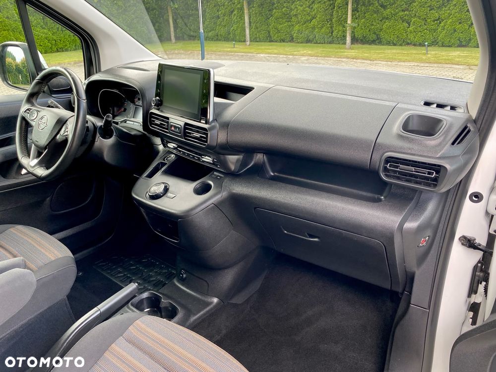 Opel Combo XL 1.2 Turbo Start/Stop Automatik Innovation - 26