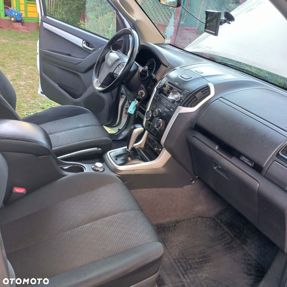 Isuzu D-Max - 8
