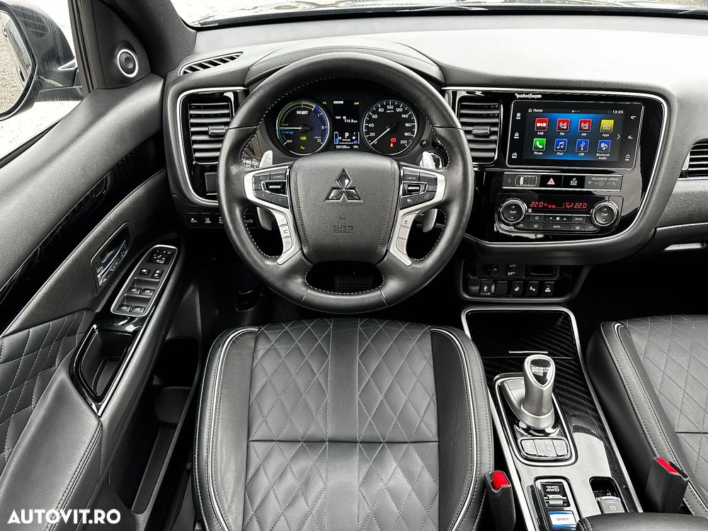 Mitsubishi Outlander 2.4 4WD Top - 8