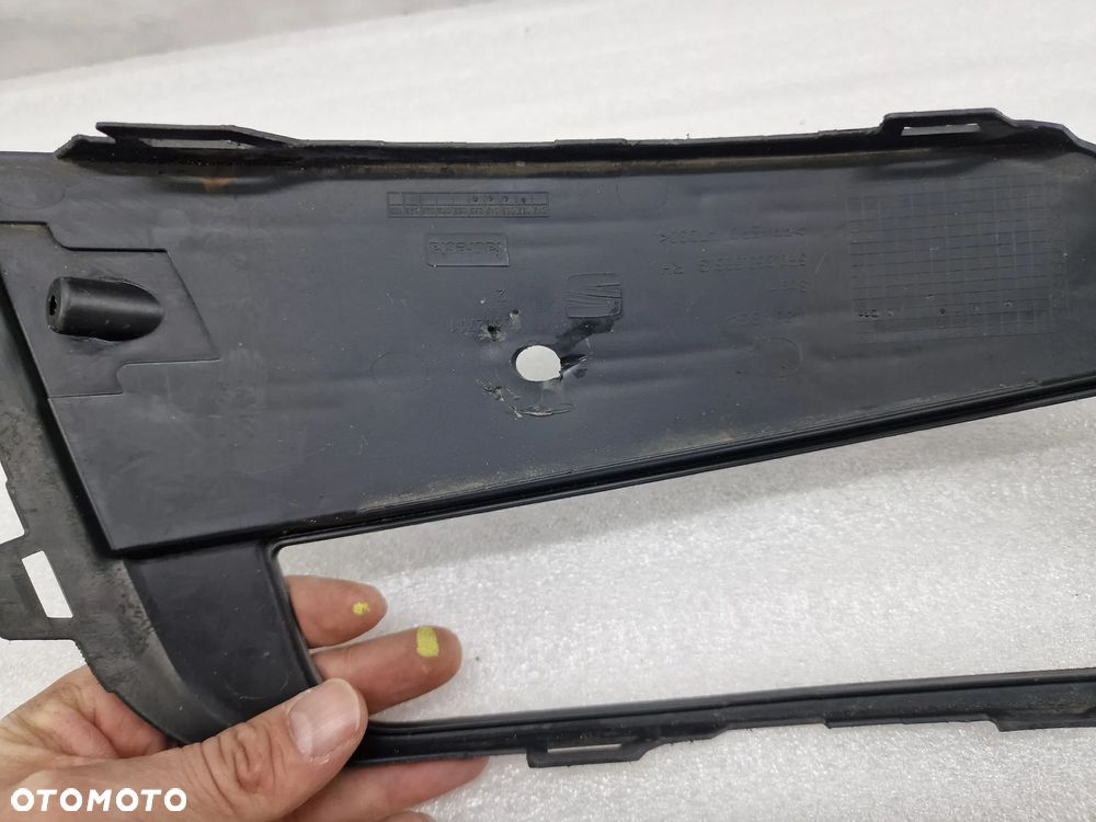 SEAT LEON 3 III LIFT 16- PRAWA KRATKA BOCZNA ZDERZAKA PRZEDNIEGO PRZÓD , NR 5F0853666G , NR AUKCJI C/95 - 7