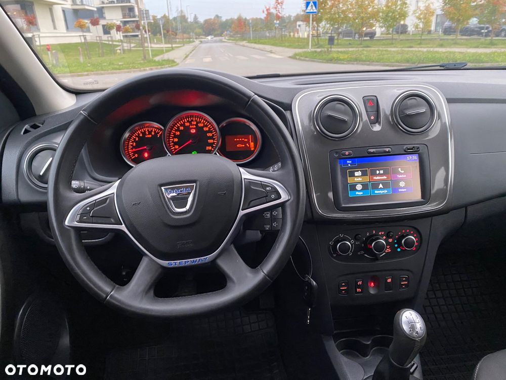 Dacia Sandero - 10