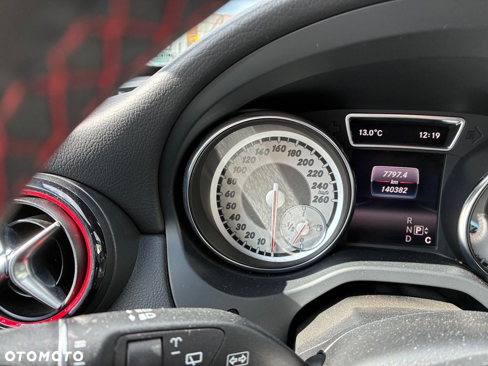 Mercedes-Benz CLA 250 4Matic 7G-DCT Sport - 20