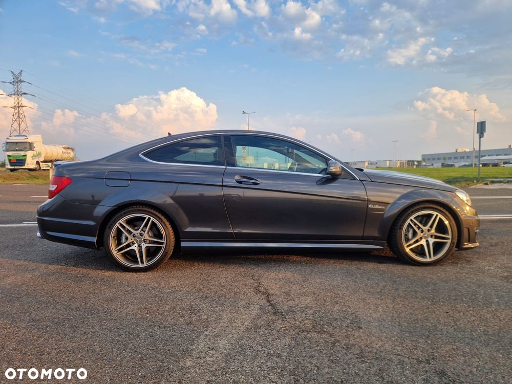 Mercedes-Benz Klasa C 63 AMG AMG SPEEDSHIFT MCT - 11