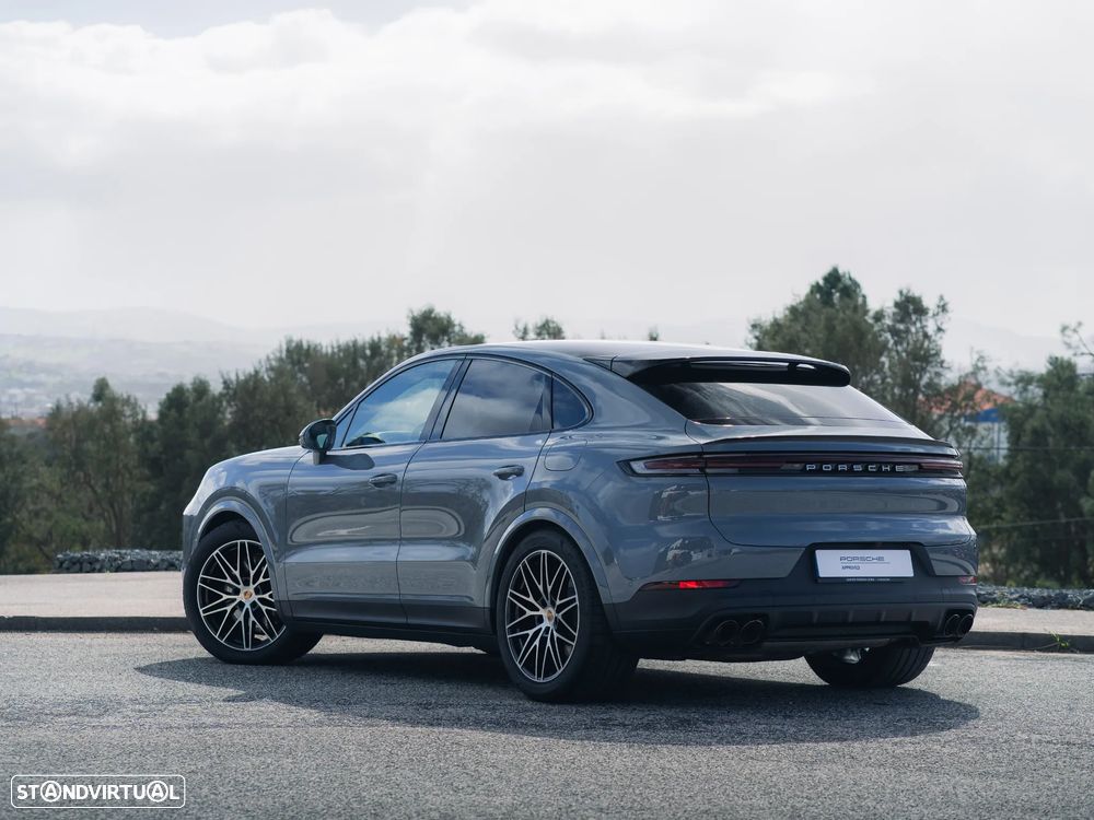 Porsche Cayenne Coupé E-Hybrid - 4