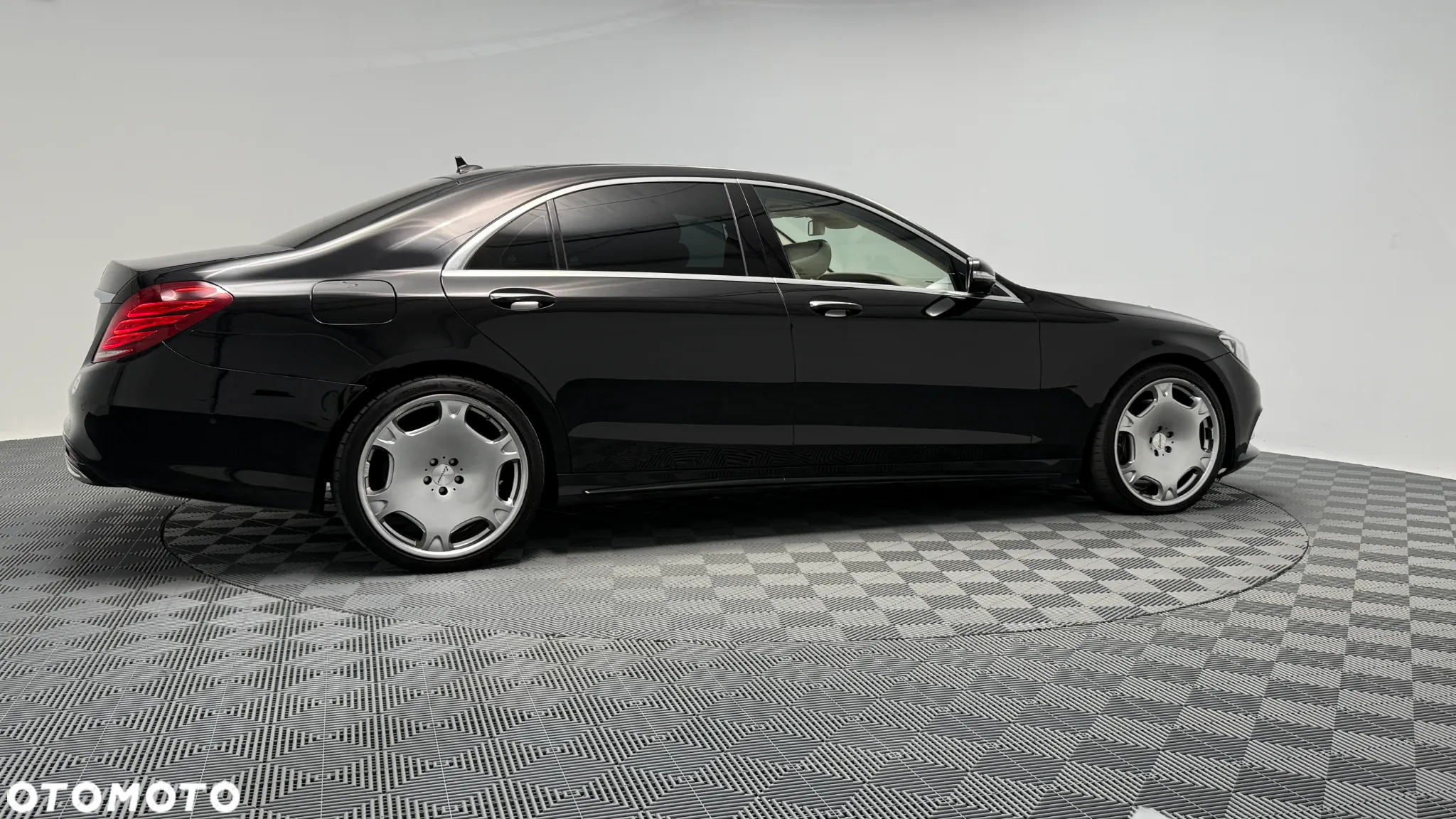 Mercedes-Benz Klasa S 350 d 4-Matic L 9G-TRONIC - 16