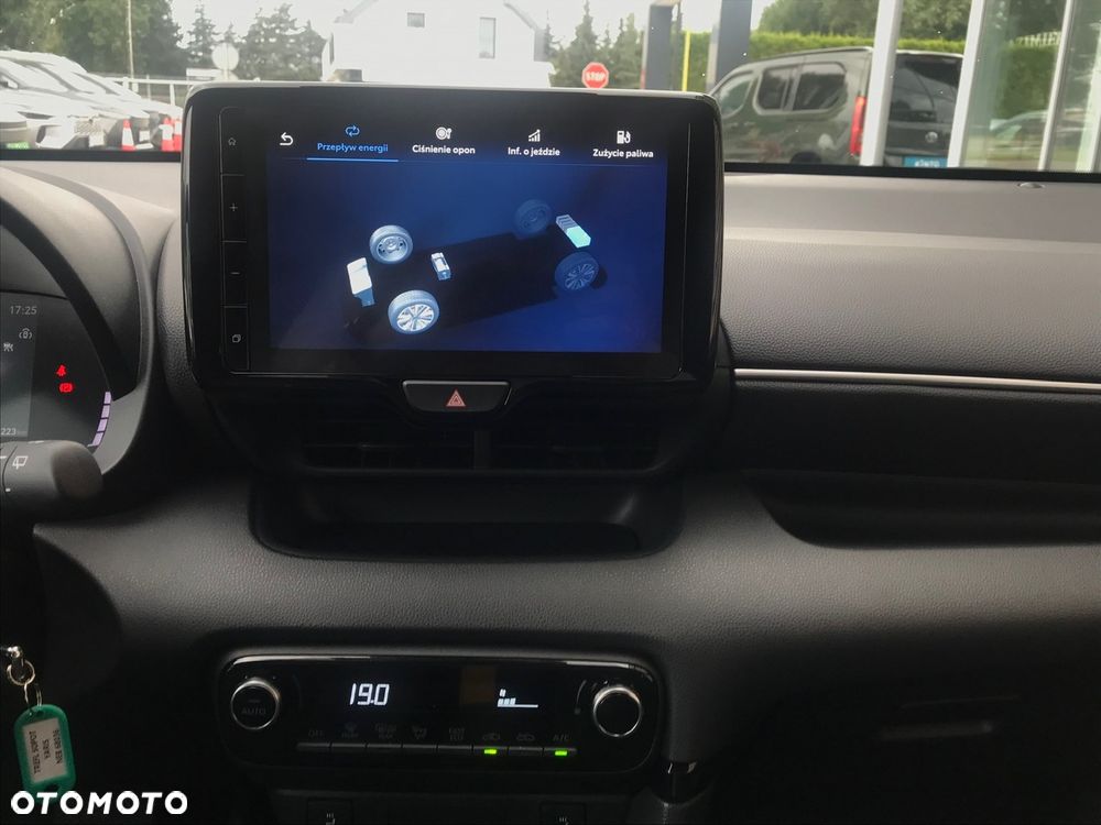 Toyota Yaris Hybrid 1.5 Style - 29