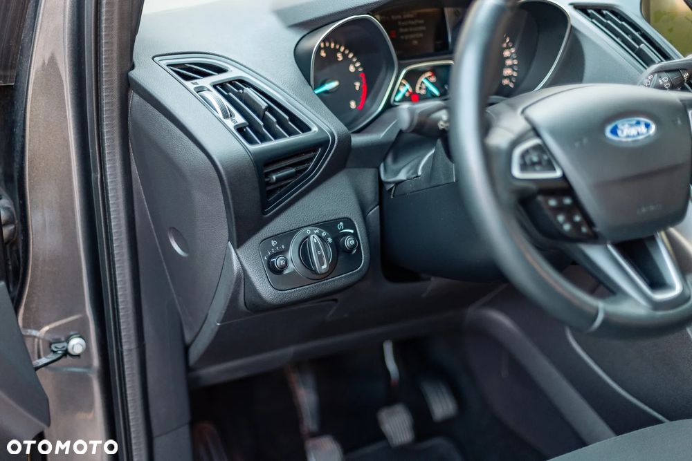 Ford Kuga 1.5 EcoBoost FWD Titanium ASS - 14