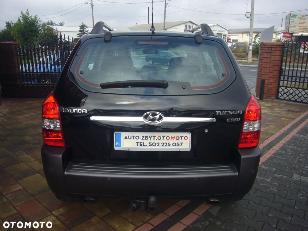 Hyundai Tucson 2.0 CRDi Elegance + - 8