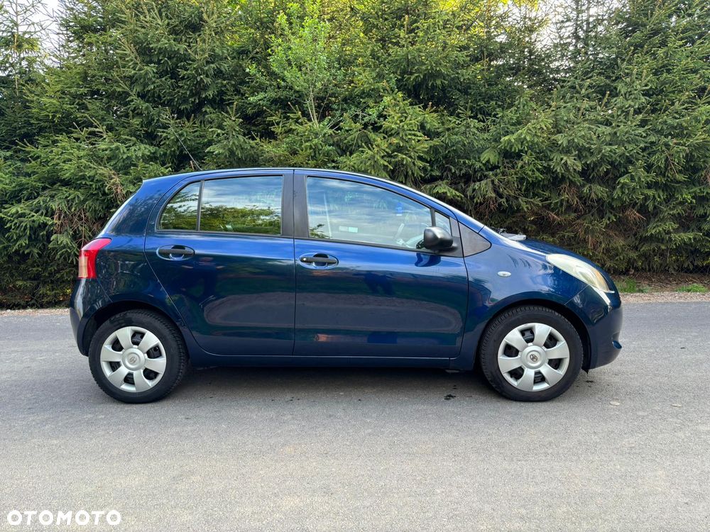 Toyota Yaris 1.3 Luna A/C - 5