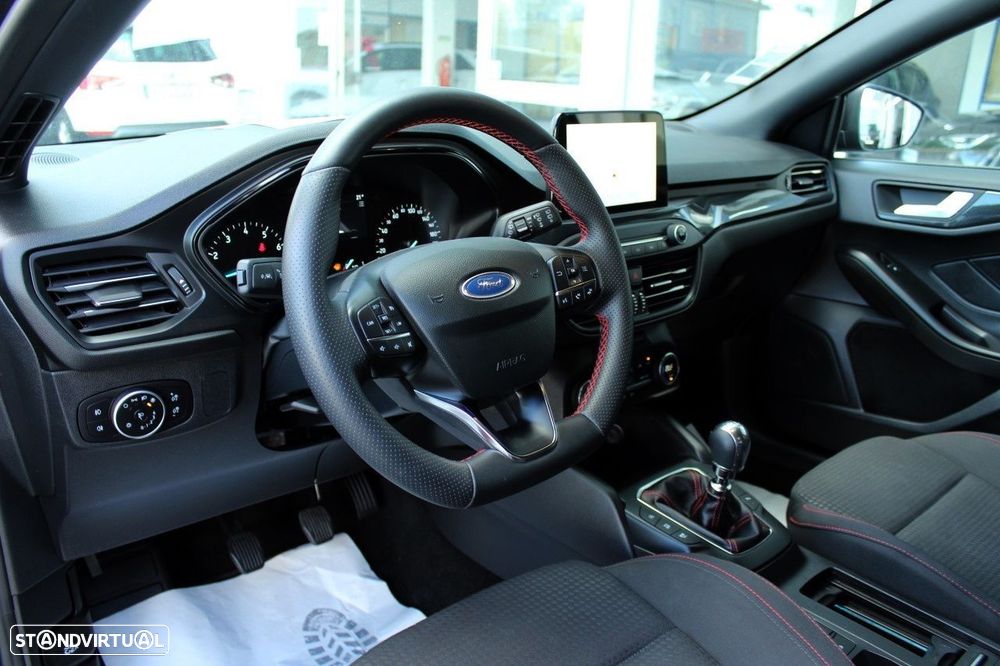 Ford Focus 1.0 EcoBoost MHEV ST-Line - 6