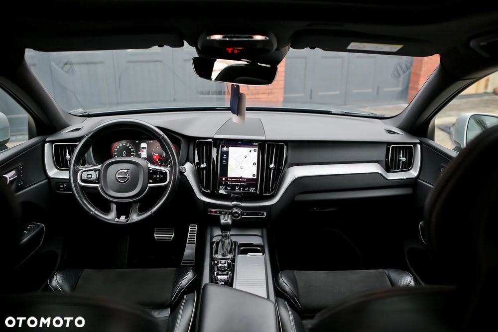 Volvo XC 60 D4 SCR AWD R-Design - 21