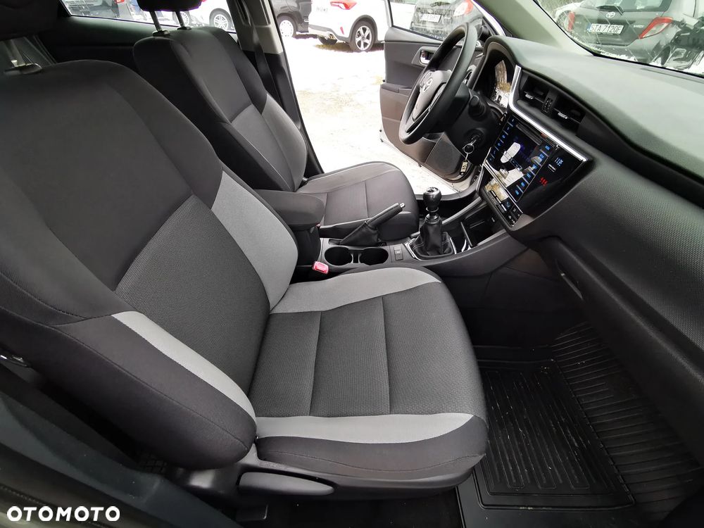 Toyota Auris 1.33 Dual-VVT-i Life - 13