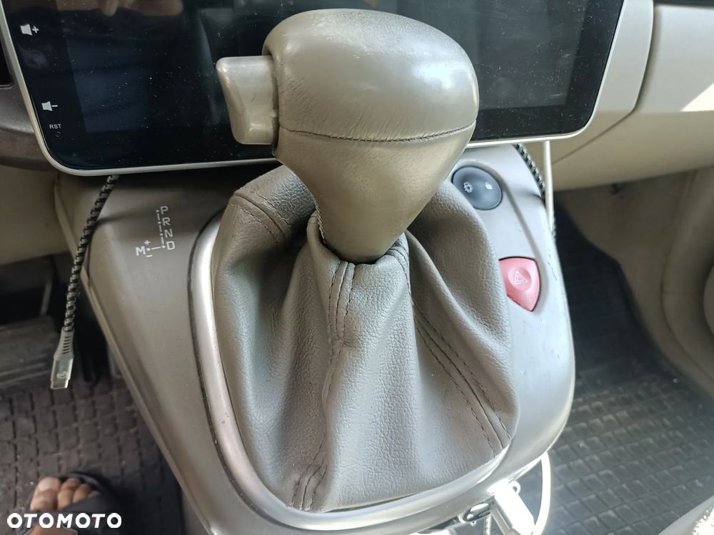 Renault Scenic - 15