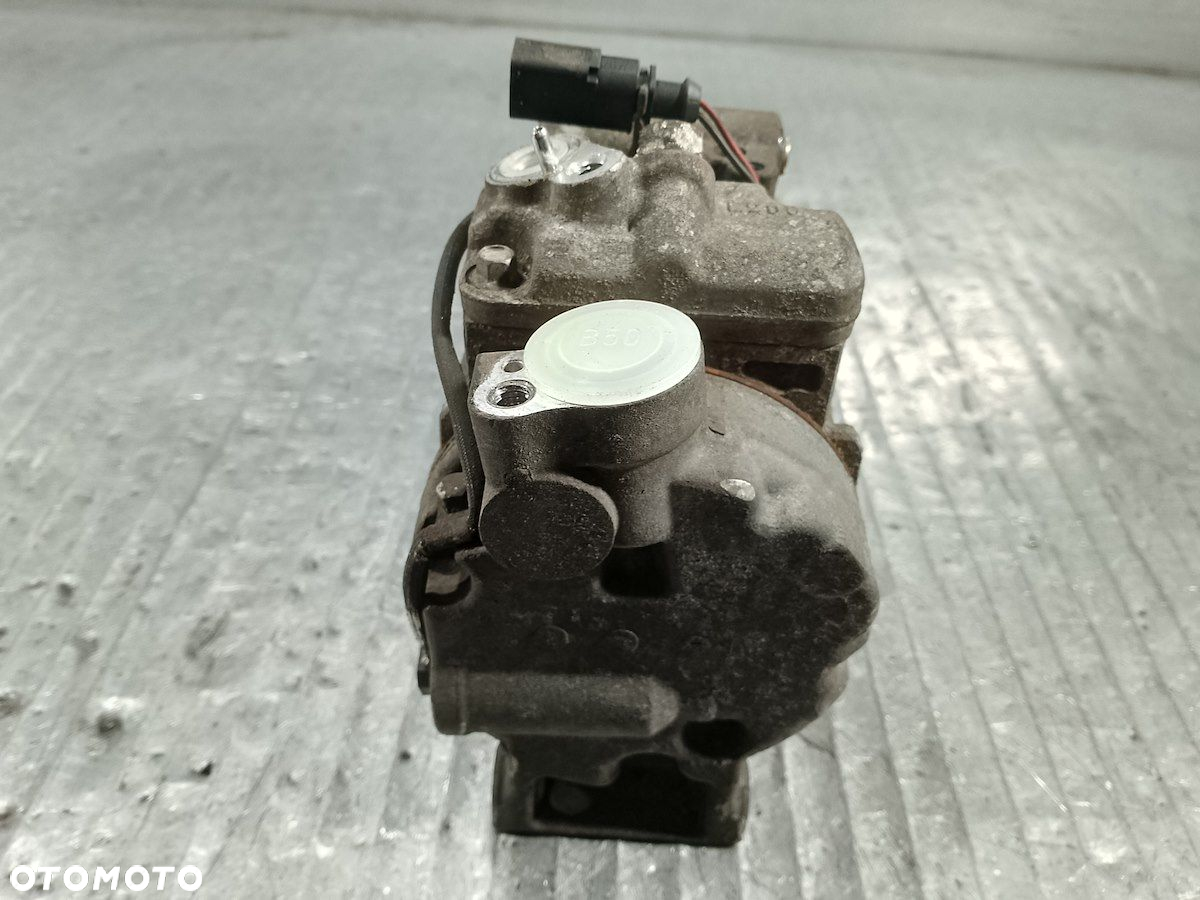 POMPA, SPRĘŻARKA KLIMATYZACJI AUDI A6 C5 2.5 TDI - 4