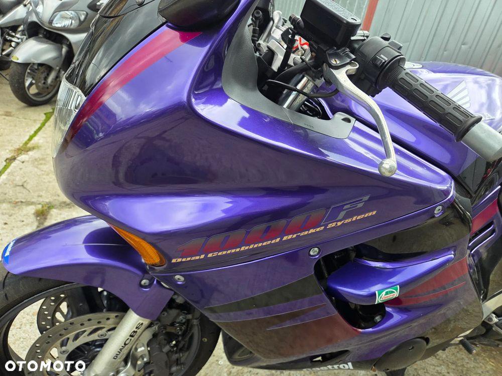 Honda CBR - 26