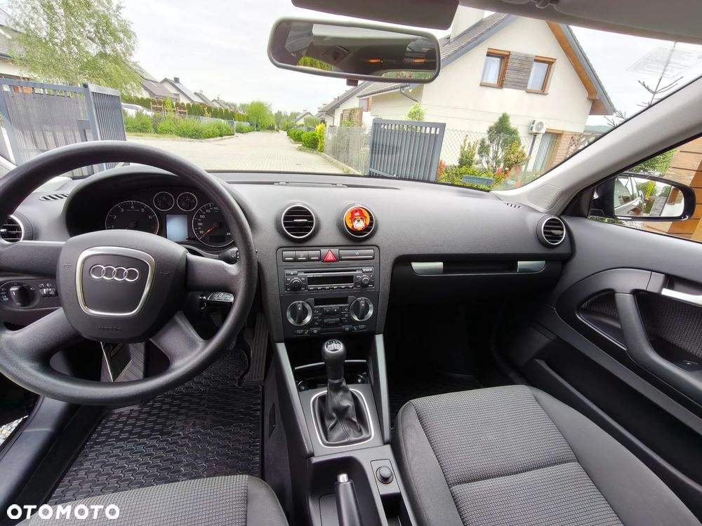 Audi A3 3-drzwiowe 1.6 FSI Ambiente - 20