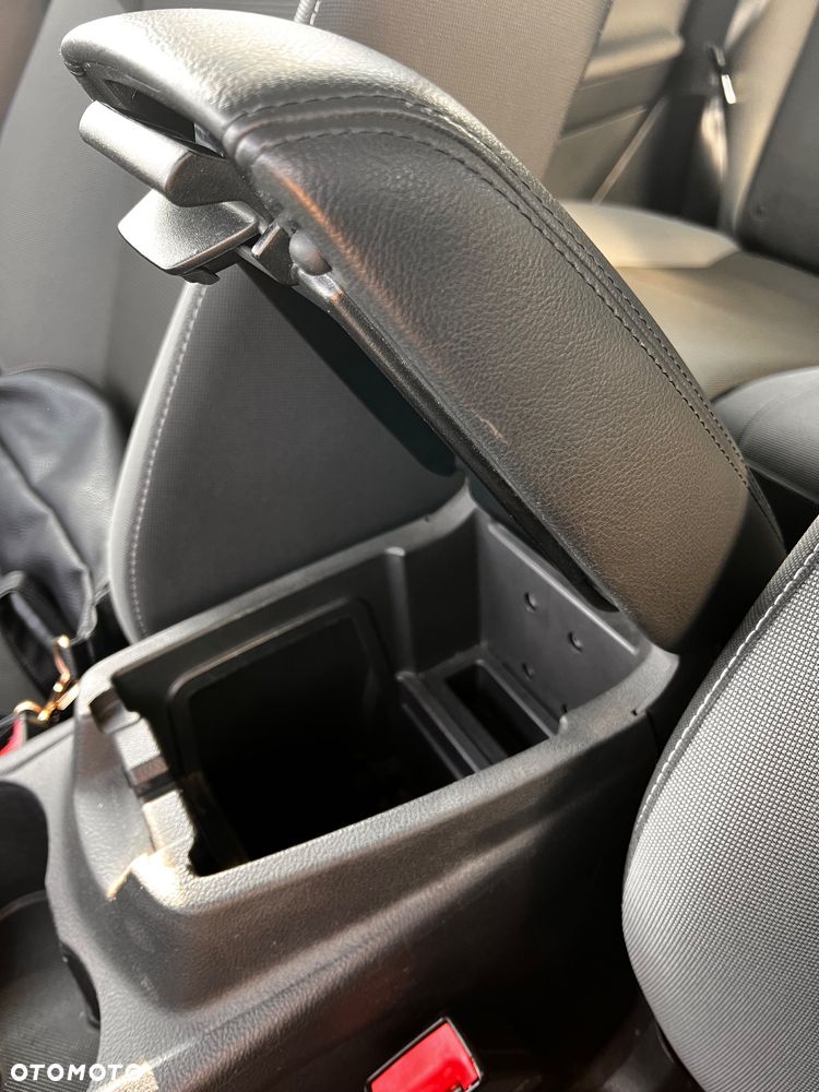 Ford Focus 1.6 Ambiente - 12