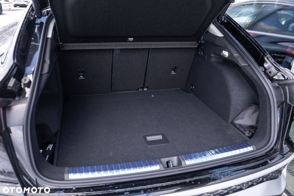Audi Q3 Sportback - 8