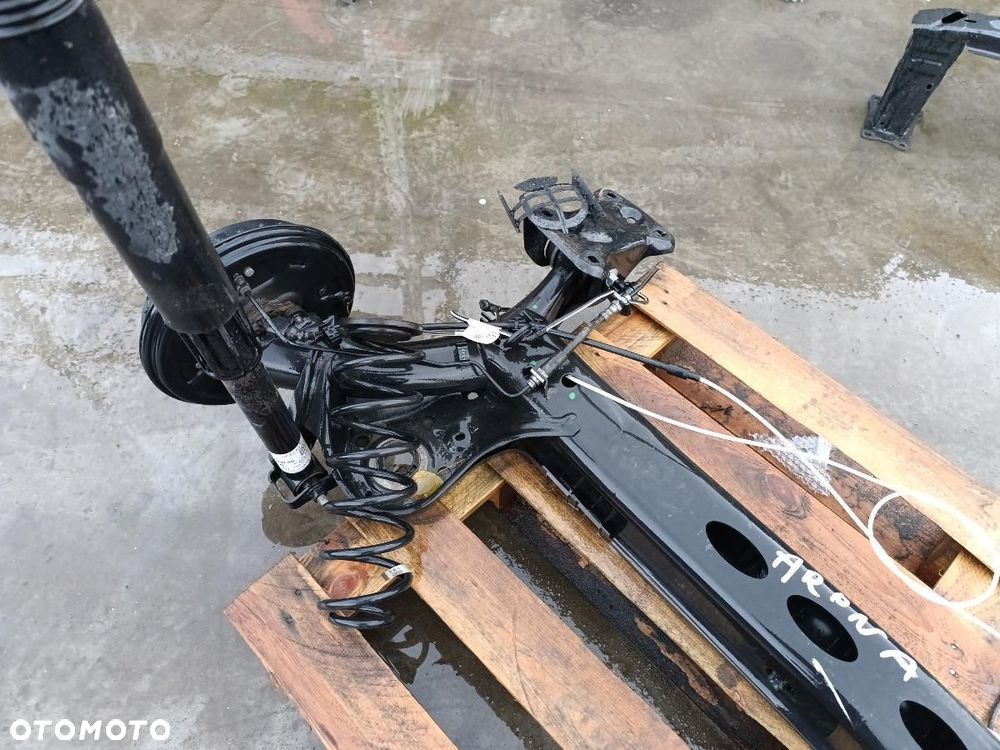 SEAT ARONA LIFT OŚ BELKA ZAWIESZENIE TYŁ - 6