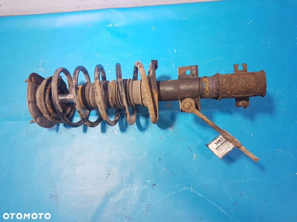 VOLVO V70 II 2.4B AMORTYZATOR PRZÓD LEWY - 2