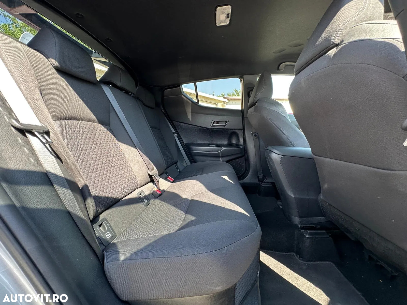 Toyota C-HR 1.8 HSD 122 CP 4x2 CVT Cult - 26