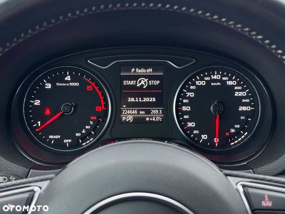 Audi A3 Sportback 2.0 TDI Quattro Ambiente S tronic - 8