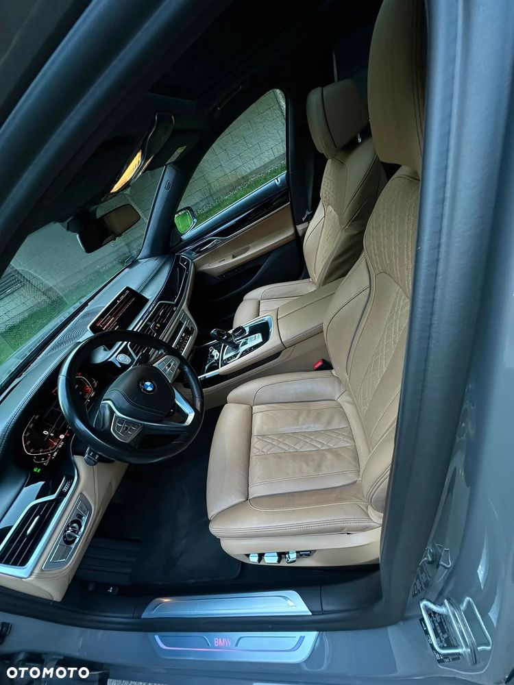 BMW Seria 7 740d xDrive - 13