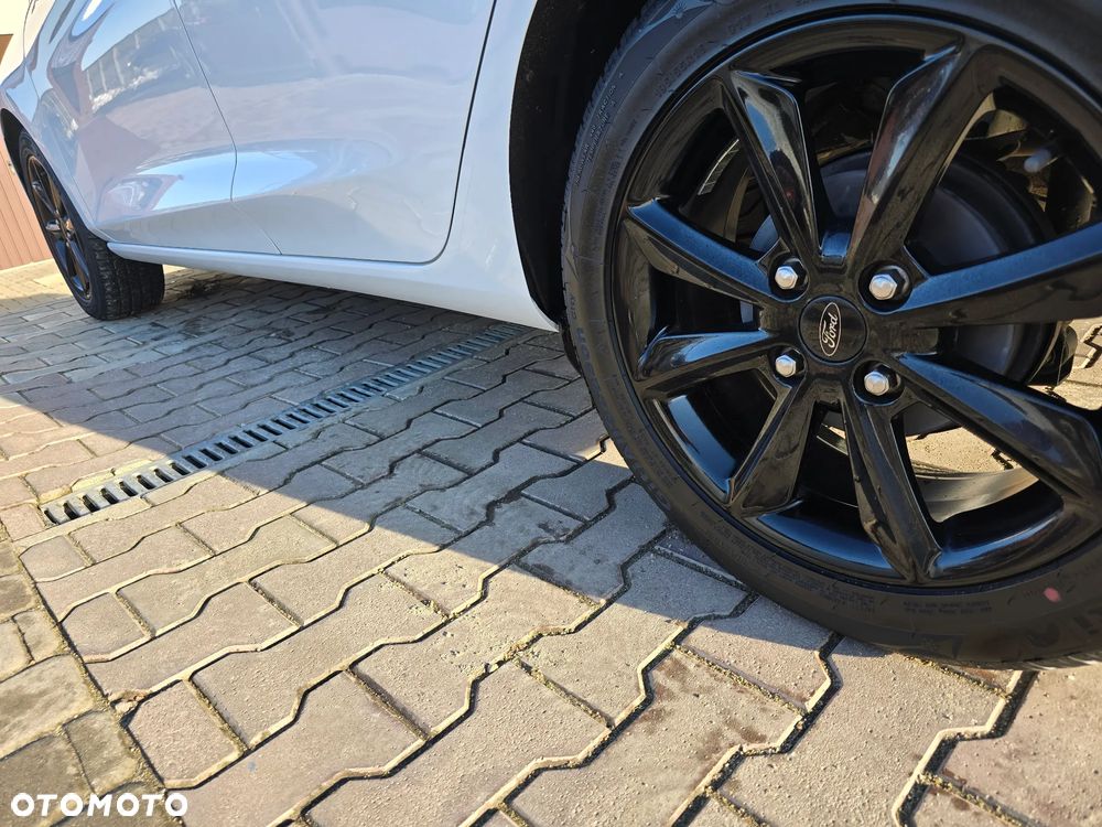 Ford Fiesta 1.0 EcoBoost S&S ACTIVE COLOURLINE - 16