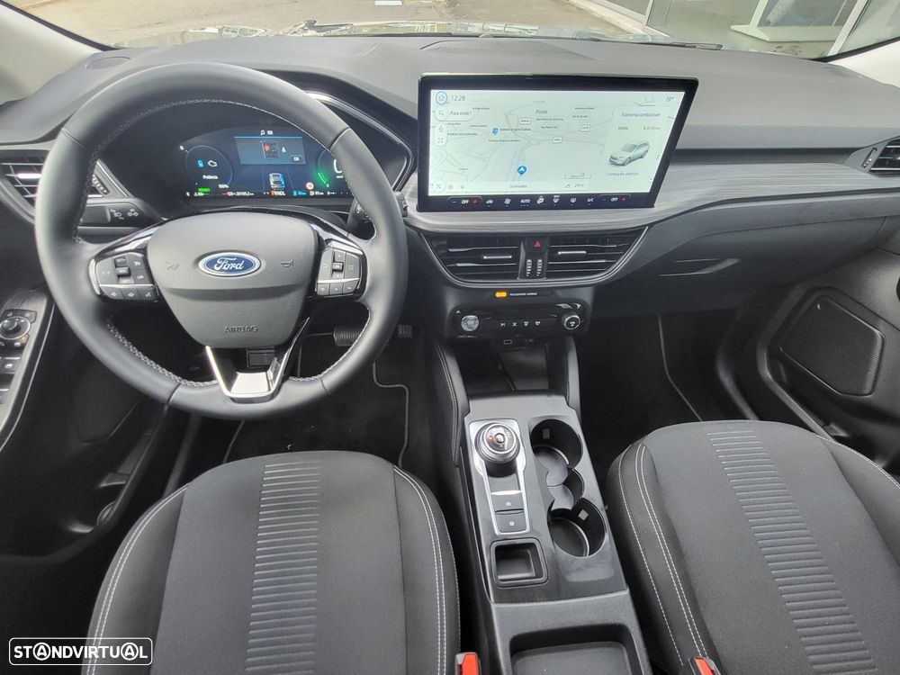 Ford Kuga - 10