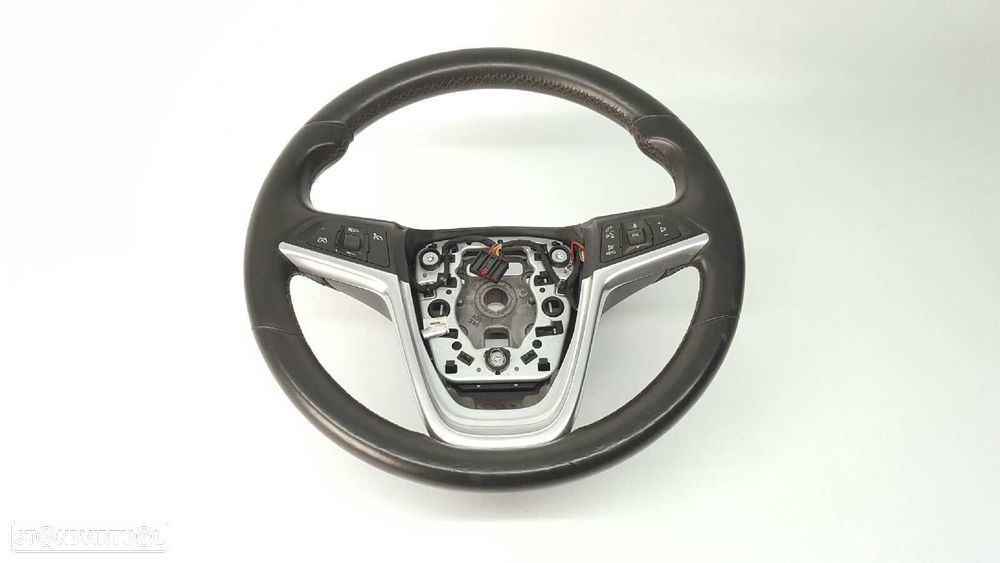 VOLANTE OPEL INSIGNIA BERLINA COSMO - 1