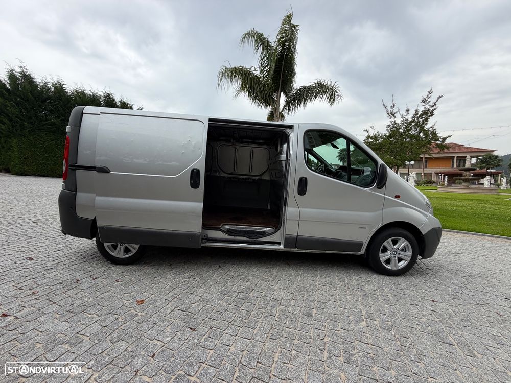 Opel Vivaro LH2 longa - 8