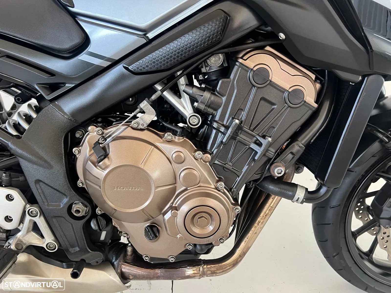 Honda CB 650F - 8