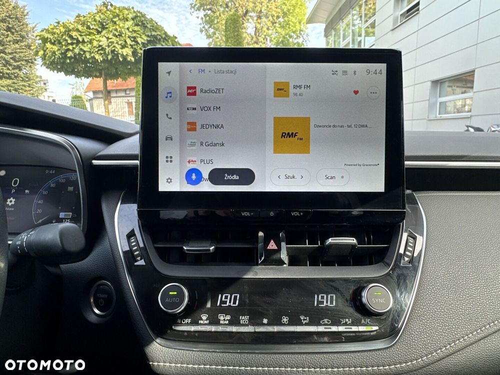 Toyota Corolla 1.8 Hybrid Style - 23