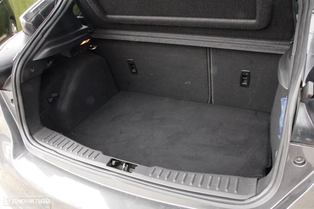 Ford Focus 1.5 TDCi ST-Line - 10